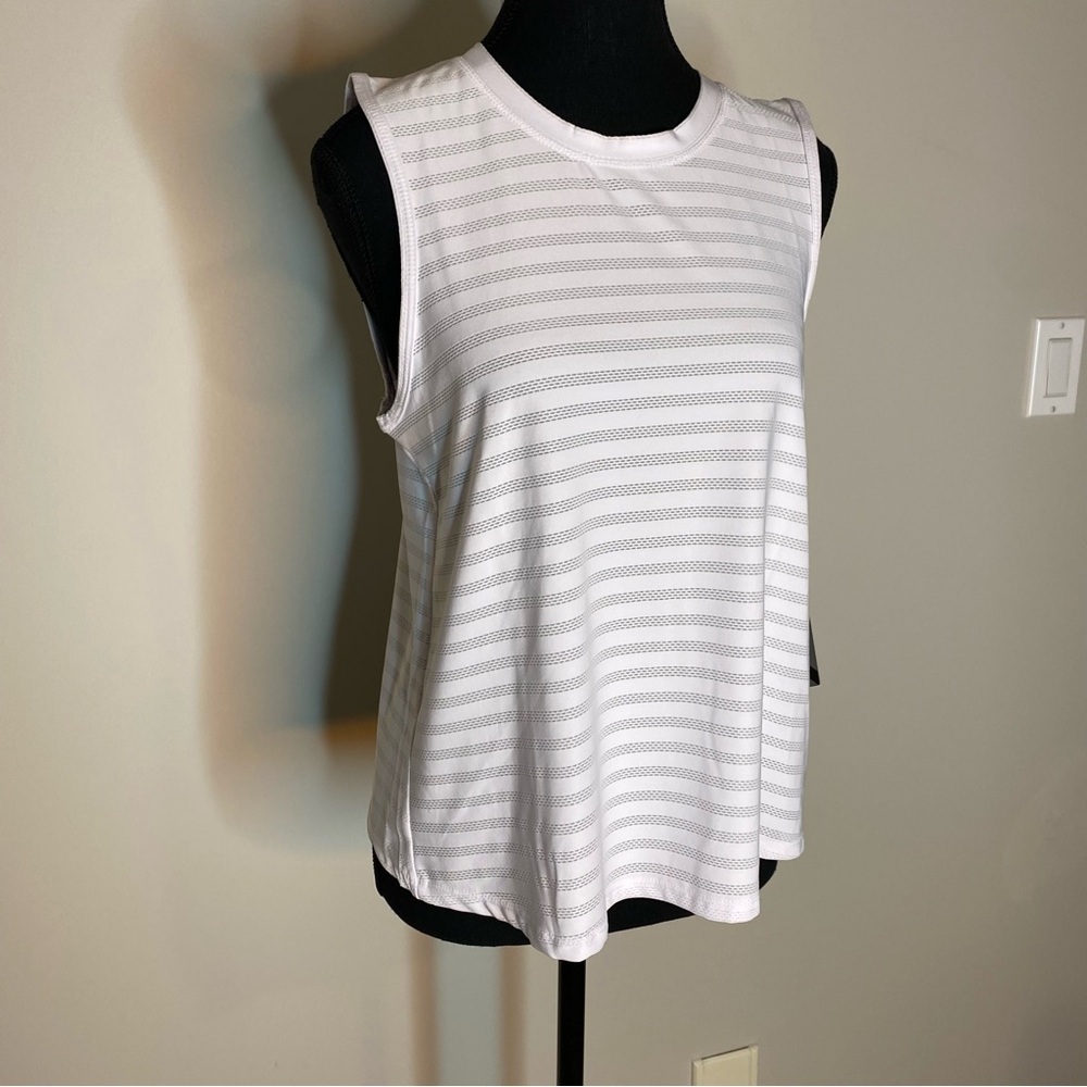 KYODAN New White Striped Sleeveless Tank Top Activewear Yoga Heart Hem Sz Medium - Picture 5 of 12